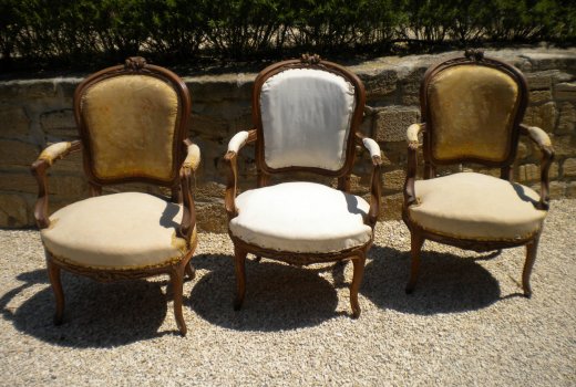 Atelier d'un Siège à l'Autre Rénovation restauration de fauteuils Arles Avant